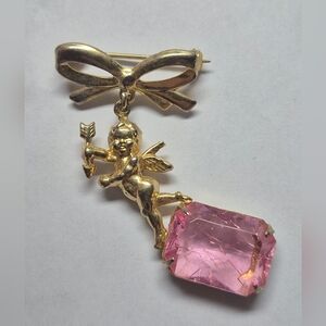 Vintage Gold-Toned Cherub/Cupid Brooch Pin with a Pink Cracked-Glass Drop
